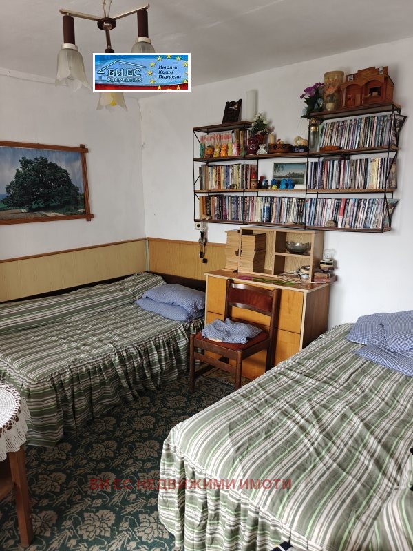Продава КЪЩА, с. Поцърненци, област Перник, снимка 10 - Къщи - 52633766
