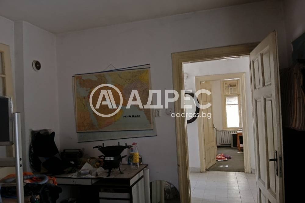 Продава ЕТАЖ ОТ КЪЩА, гр. Пловдив, Център, снимка 2 - Етаж от къща - 55612281