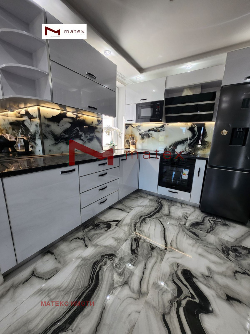 Продава  2-стаен, град Варна, Погреби •  160 000 EUR • ID 64560889 — holmes.bg - [1] 