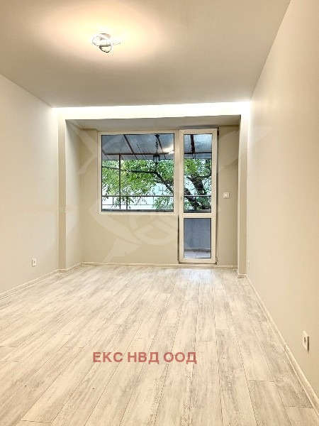 Продава 2-СТАЕН, гр. Пловдив, Христо Смирненски