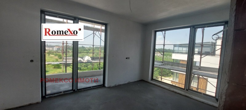 For Sale  3 bedroom Plovdiv , Hristo Smirnenski , 192 sq.m | 21663469 - image [4]