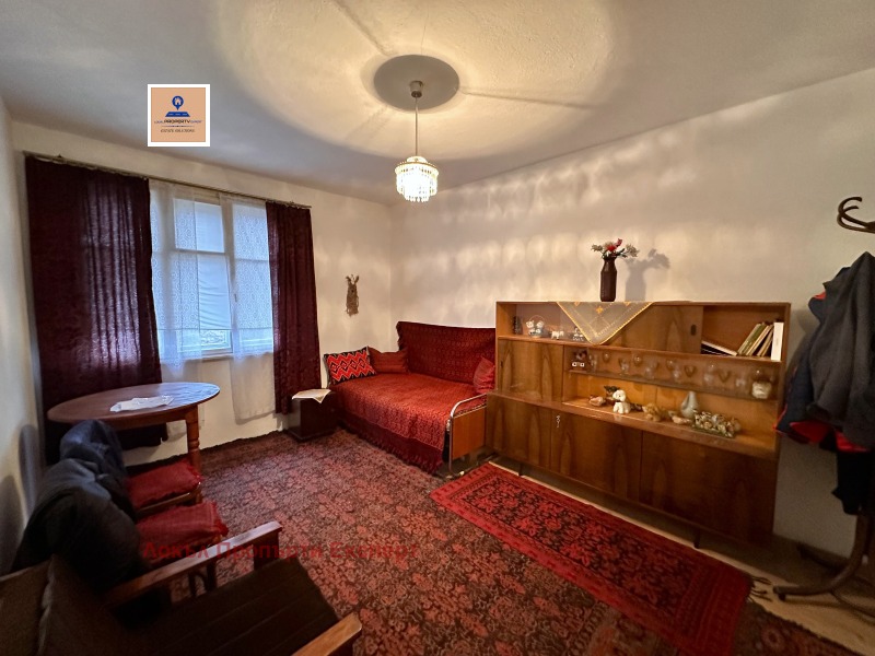 Продава КЪЩА, гр. Разлог, област Благоевград, снимка 8 - Къщи - 53005935