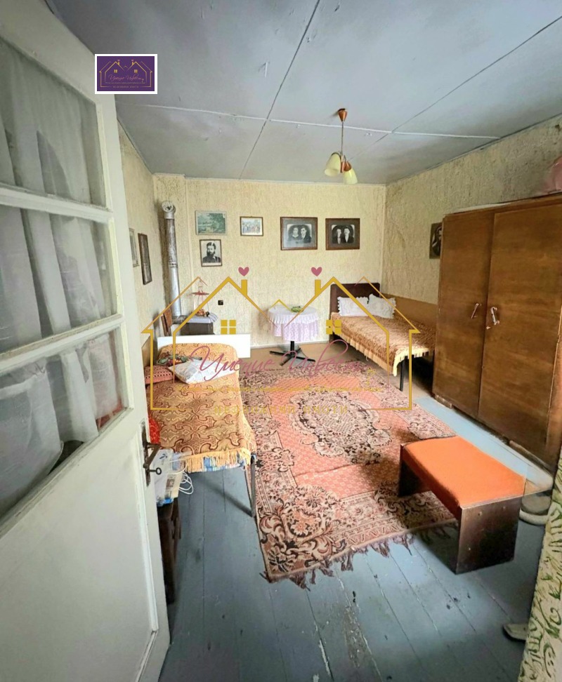 Продава КЪЩА, с. Червена вода, област Русе, снимка 8 - Къщи - 53309628