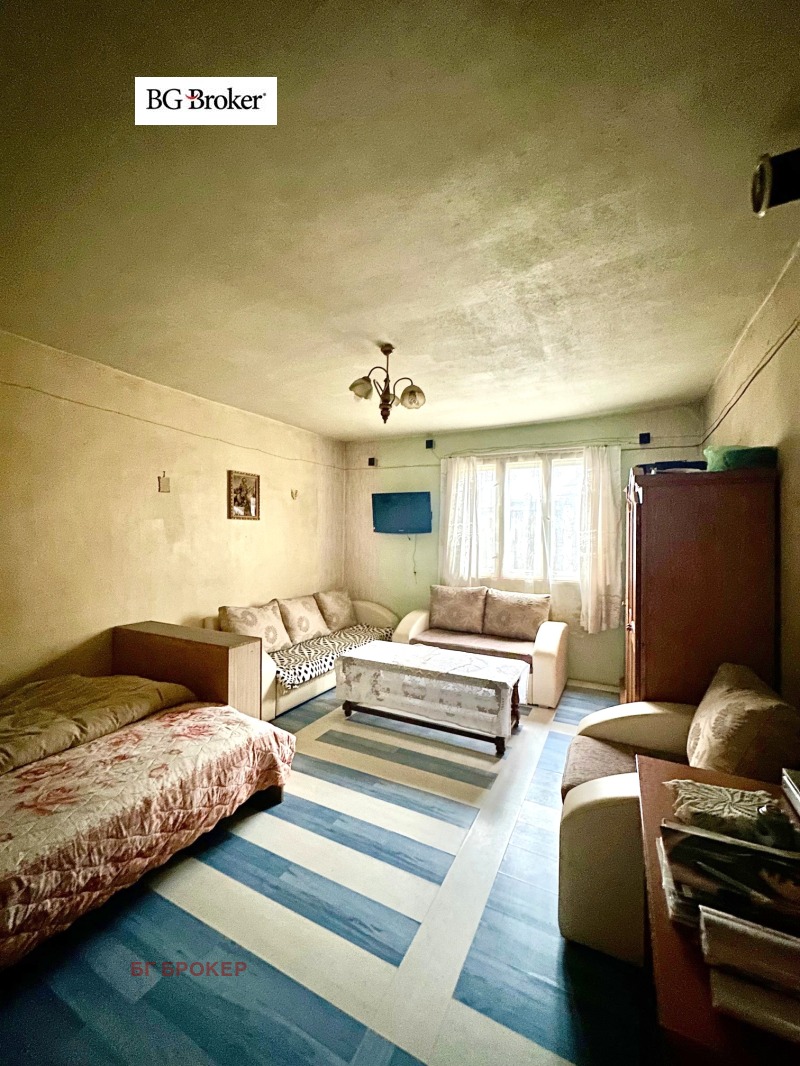 Продава КЪЩА, с. Лесново, област София област, снимка 2 - Къщи - 53589453