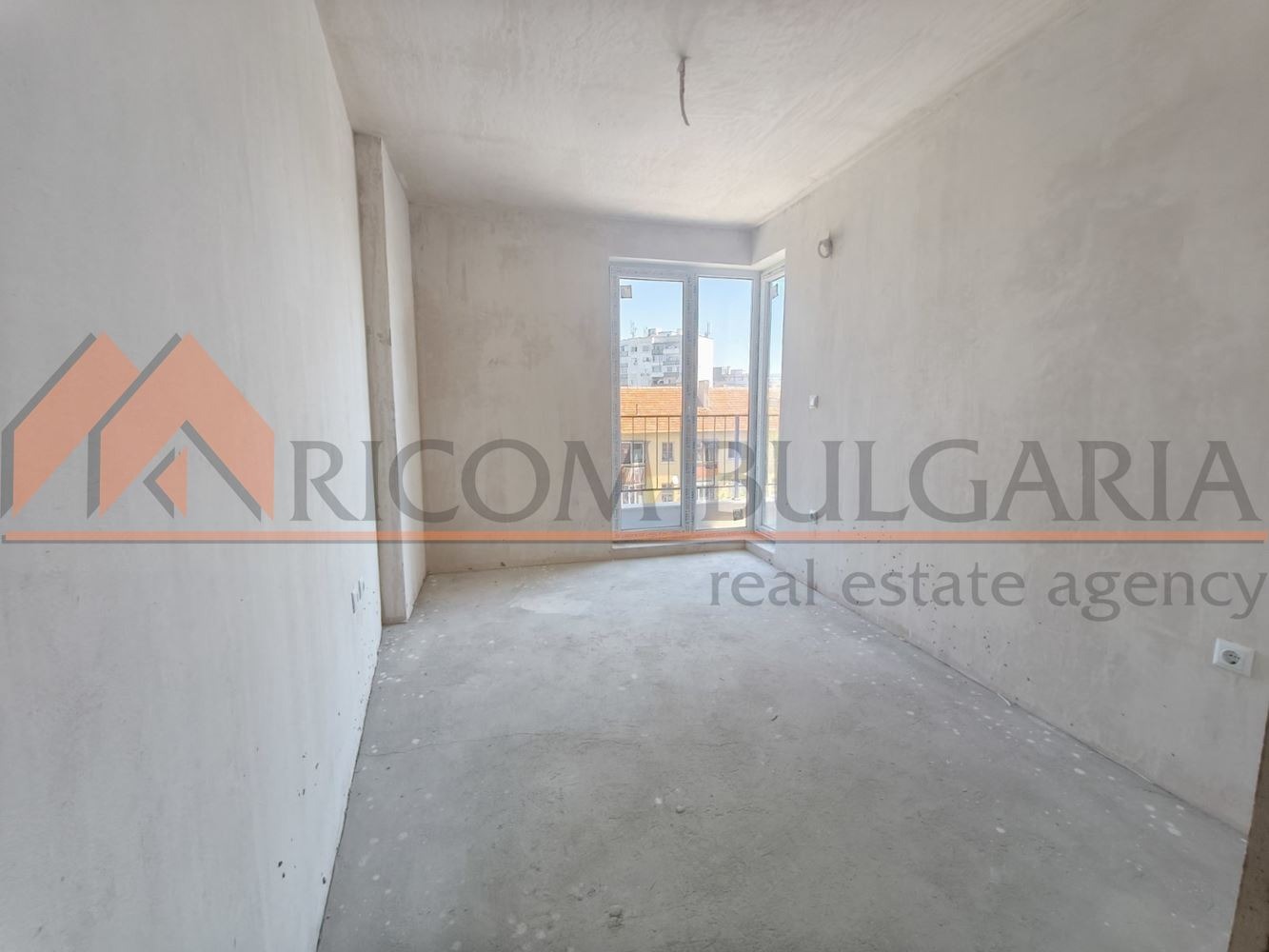 Продава 3-СТАЕН, гр. Варна, Център, снимка 3 - Апартаменти - 54590494