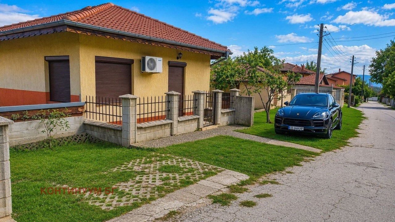 Продава КЪЩА, с. Рогачево, област Добрич, снимка 2 - Къщи - 52689793