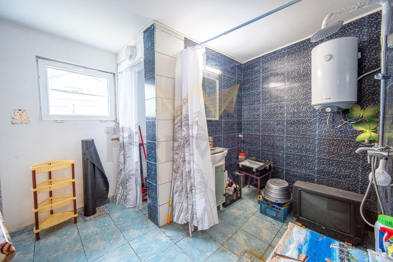 Продава КЪЩА, с. Безводица, област Добрич, снимка 15 - Къщи - 54533618
