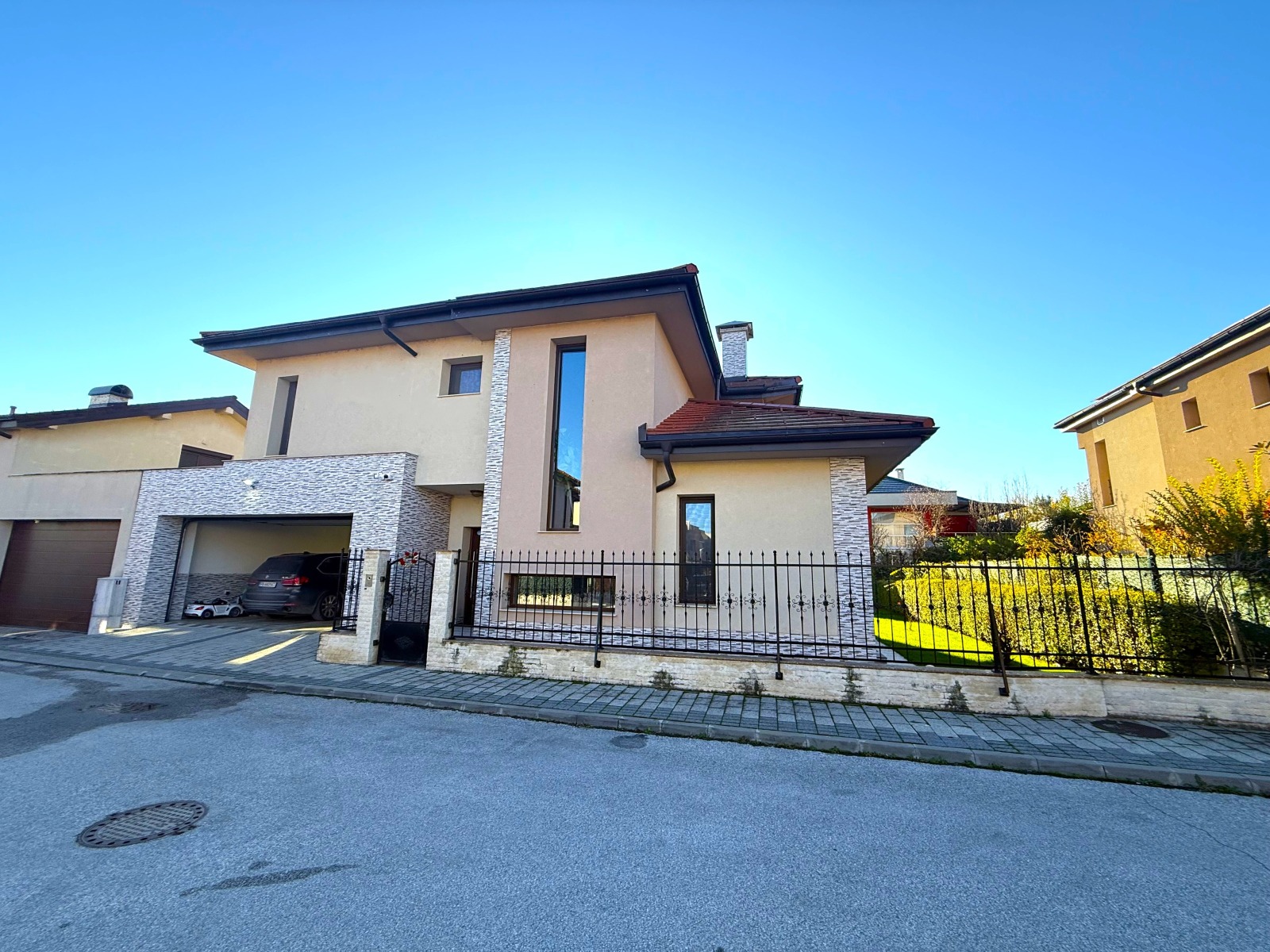 Продава КЪЩА, гр. Пловдив, Отдих и култура