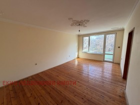 Продава  3-стаен, град София