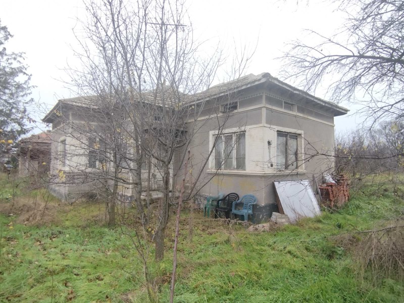 Продава КЪЩА, с. Гурково, област Добрич, снимка 2 - Къщи - 53084482