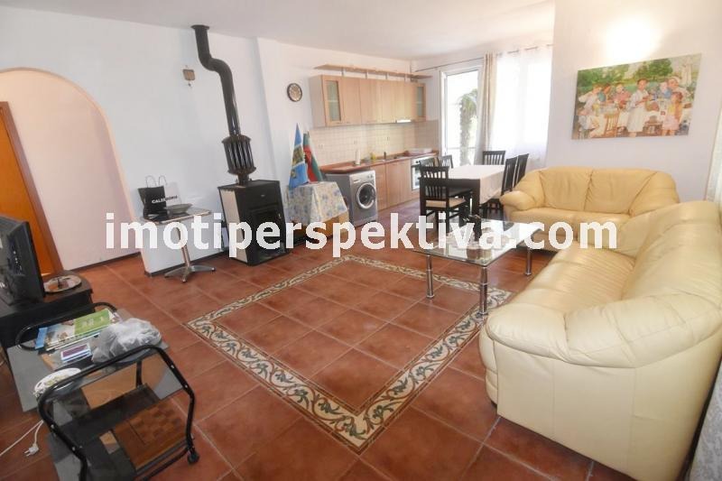 Продава КЪЩА, гр. Пловдив, Кършияка, снимка 2 - Къщи - 54132558