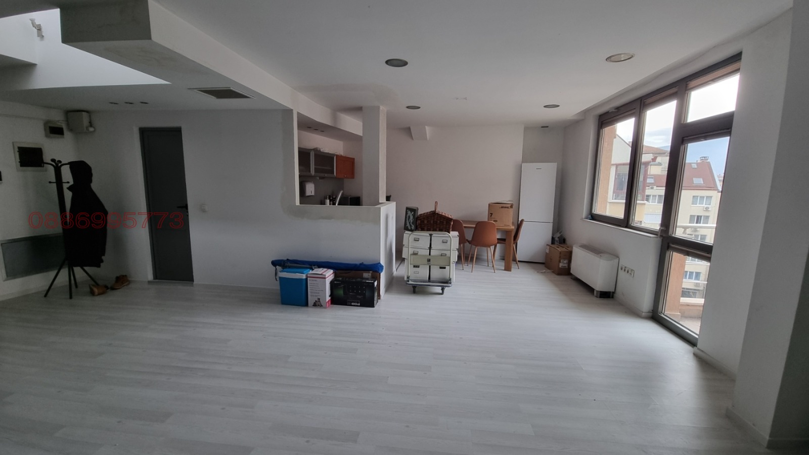 Продава АТЕЛИЕ, ТАВАН, гр. София, Медицинска академия, снимка 2 - Апартаменти - 53670834