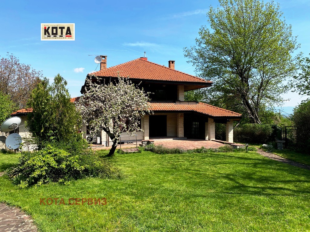 Продава КЪЩА, гр. София, Симеоново