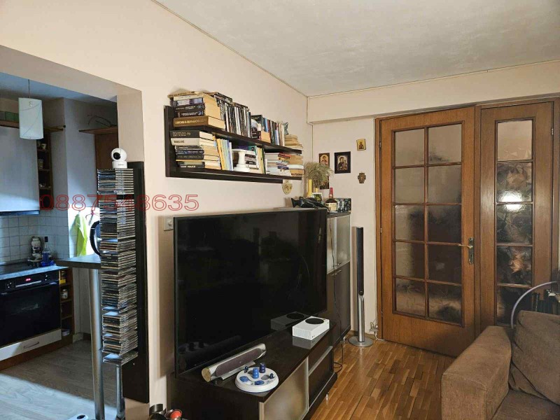 Продава 3-СТАЕН, гр. София, Медицинска академия, снимка 3 - Апартаменти - 52750112