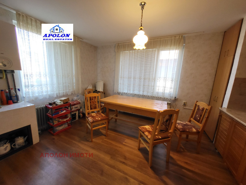 Продава КЪЩА, гр. Пещера, област Пазарджик, снимка 6 - Къщи - 47102127