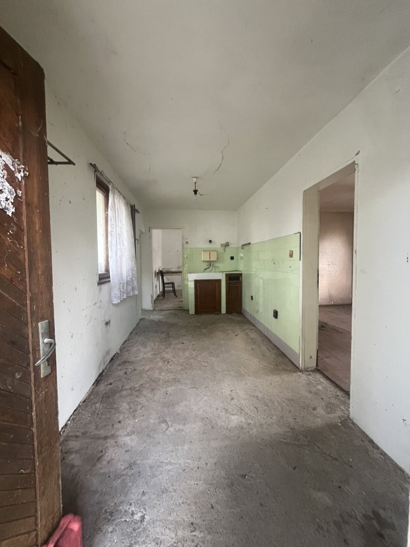 Продава КЪЩА, с. Васил Друмев, област Шумен, снимка 3 - Къщи - 52398225