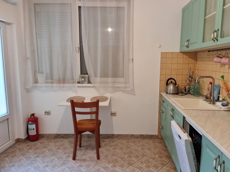 Продава КЪЩА, гр. София, Център, снимка 13 - Къщи - 52559936