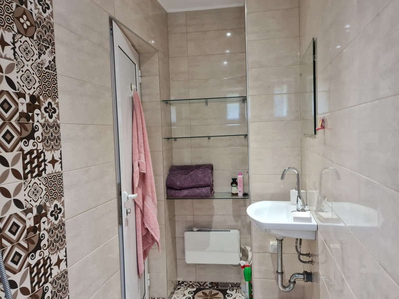 Продава КЪЩА, гр. София, Център, снимка 15 - Къщи - 52559936