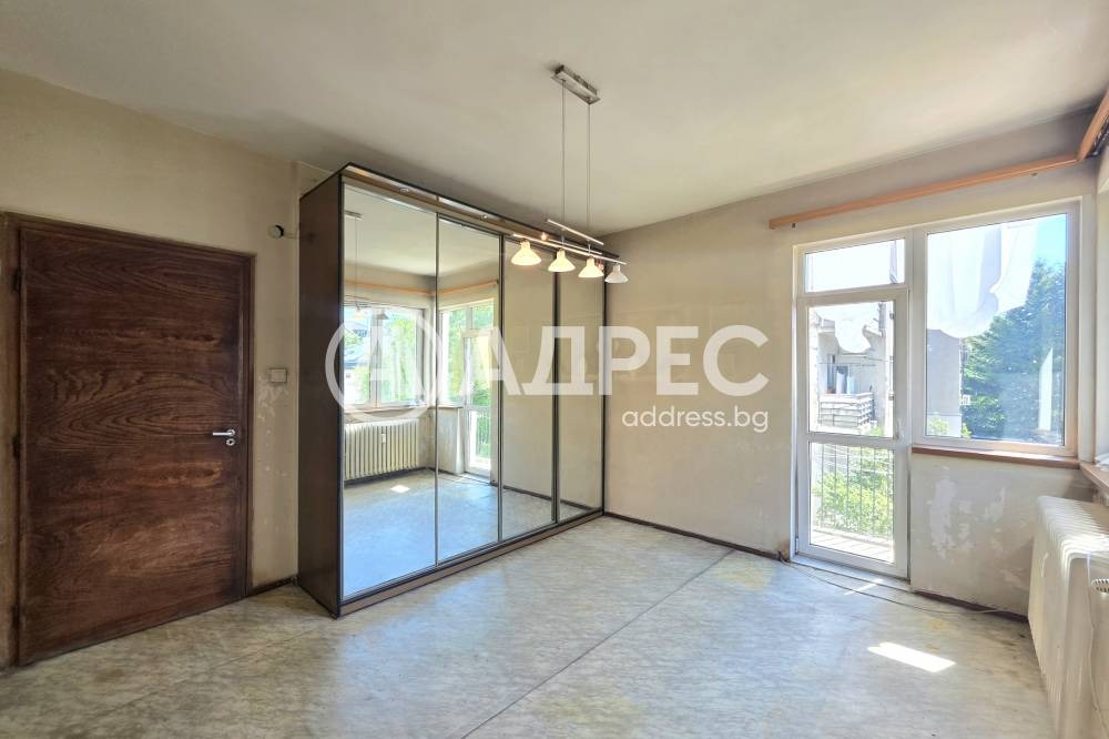 Продава 3-СТАЕН, гр. София, Докторски паметник, снимка 2 - Апартаменти - 55478838
