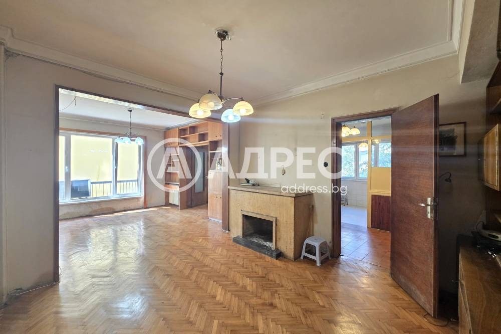 Продава 3-СТАЕН, гр. София, Докторски паметник