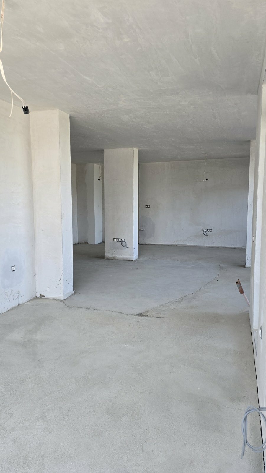 Продава 4-СТАЕН, гр. София, Гоце Делчев, снимка 2 - Апартаменти - 53369817
