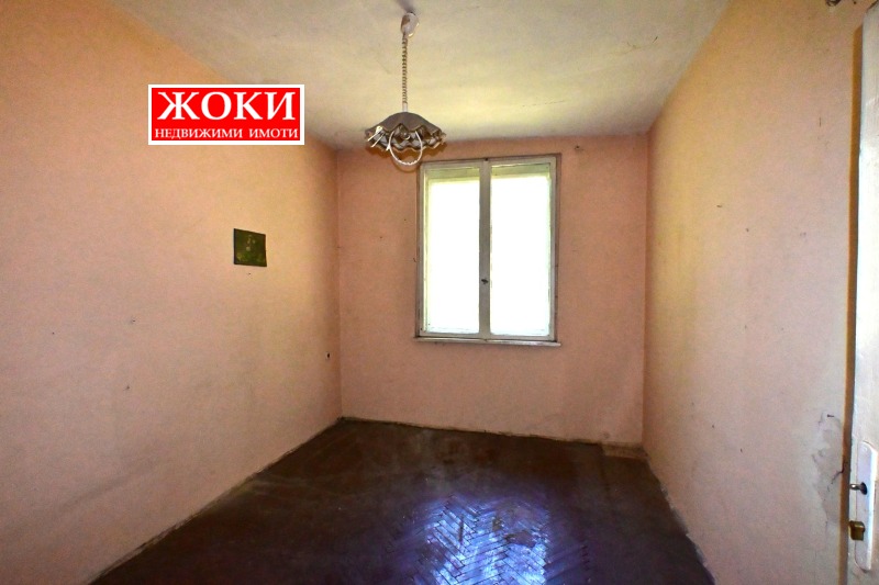 Na sprzedaż  1 sypialnia Pernik , Iztok , 57 mkw | 16383184 - obraz [3]
