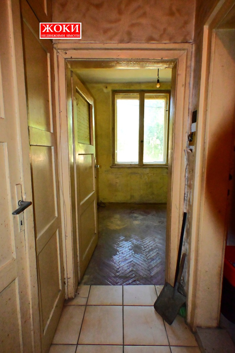 Na sprzedaż  1 sypialnia Pernik , Iztok , 57 mkw | 16383184 - obraz [9]
