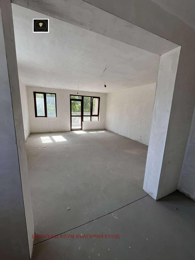 Myytävänä  2 makuuhuonetta Plovdiv , Ostromila , 145 neliömetriä | 92917114 - kuva [11]