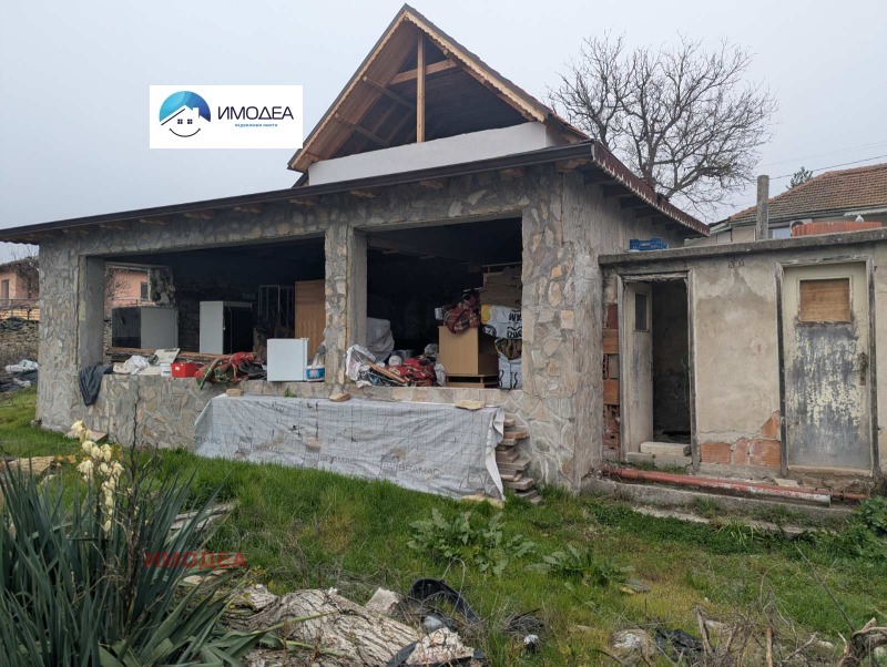 Продава КЪЩА, с. Леденик, област Велико Търново, снимка 11 - Къщи - 53037368