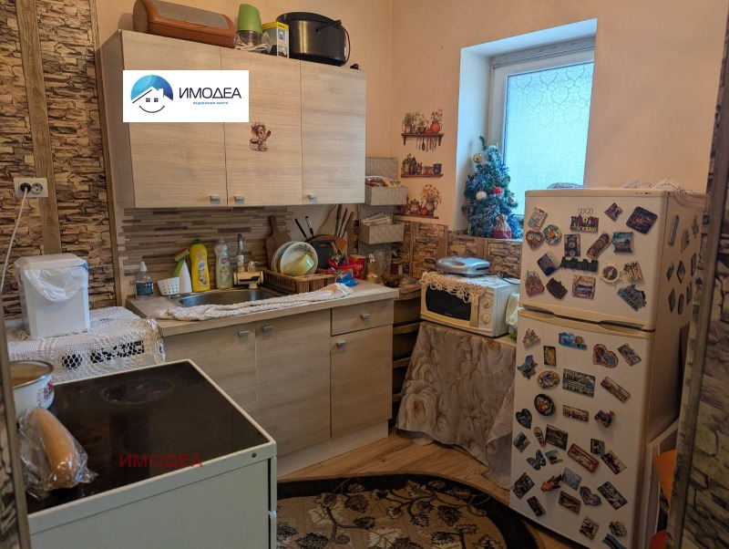 Продава КЪЩА, с. Леденик, област Велико Търново, снимка 4 - Къщи - 53037368