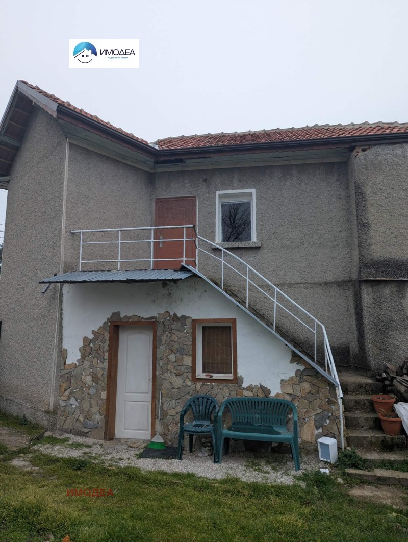 Продава КЪЩА, с. Леденик, област Велико Търново