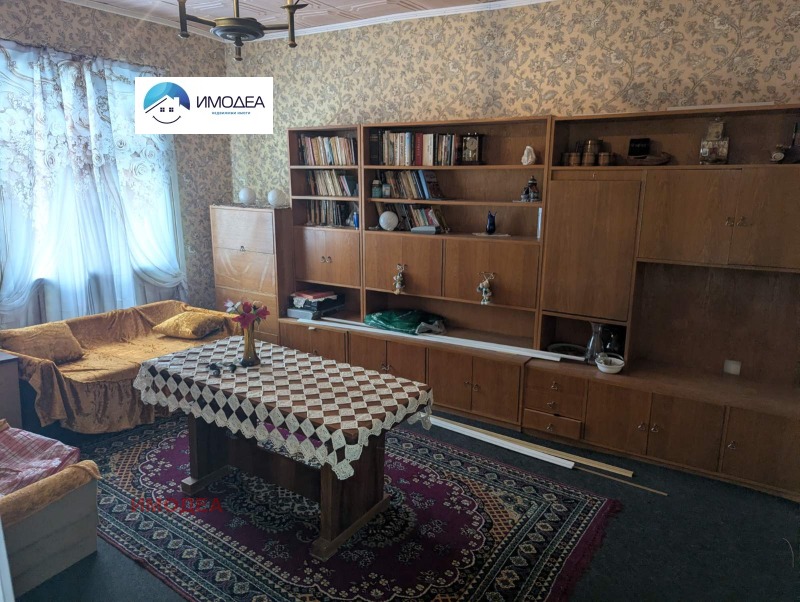 Продава КЪЩА, с. Леденик, област Велико Търново, снимка 8 - Къщи - 53037368