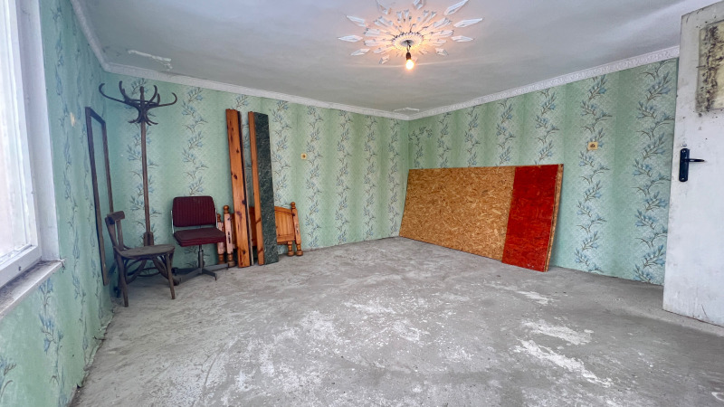 Продава КЪЩА, гр. Лом, област Монтана, снимка 12 - Къщи - 53142441