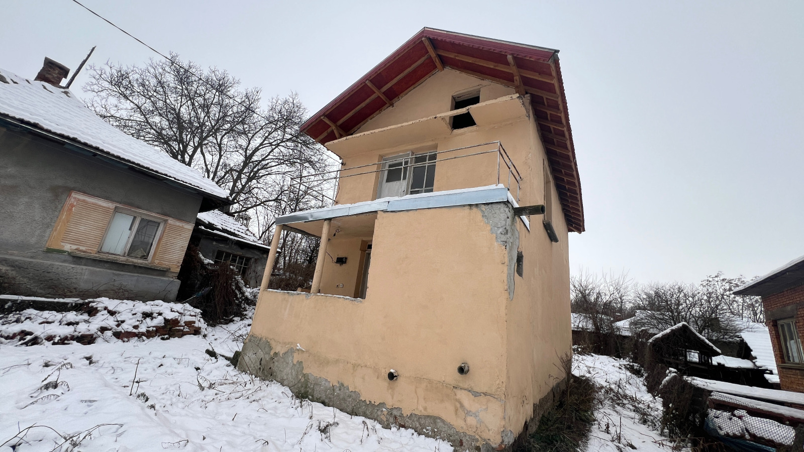 Продава КЪЩА, гр. Лом, област Монтана, снимка 2 - Къщи - 54431516