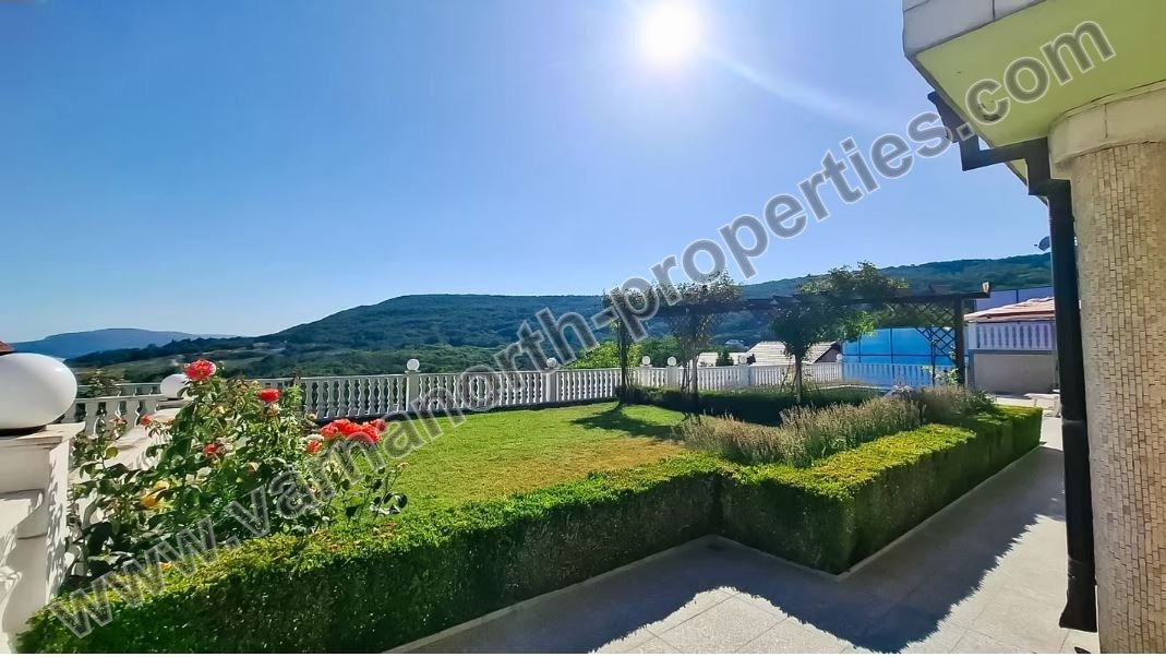 Продава КЪЩА, гр. Балчик, област Добрич, снимка 12 - Къщи - 55703964