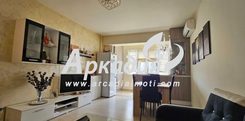 In vendita  1 camera da letto Plovdiv , Vastanicheski , 48 mq | 85119762