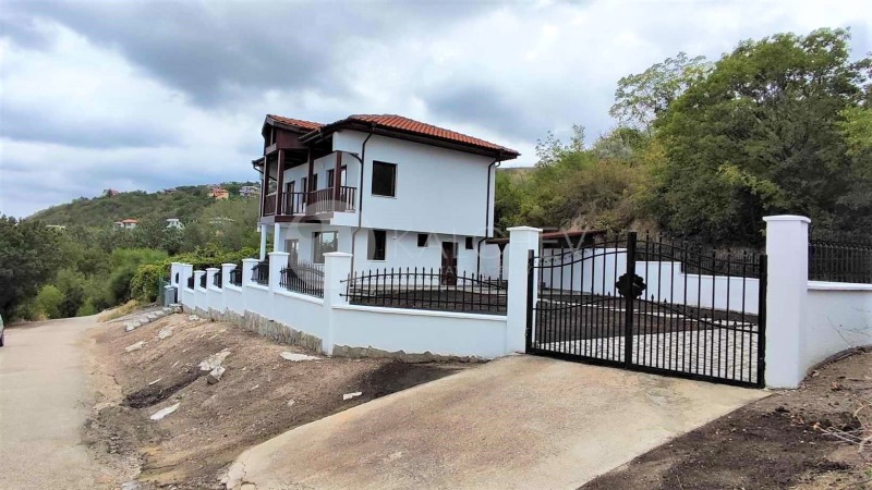 En venta  Casa región Dóbrich , Balchik , 160 metros cuadrados | 59357874 - imagen [16]