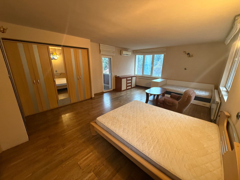 Продава КЪЩА, гр. София, в.з.Килиите, снимка 9 - Къщи - 52703205