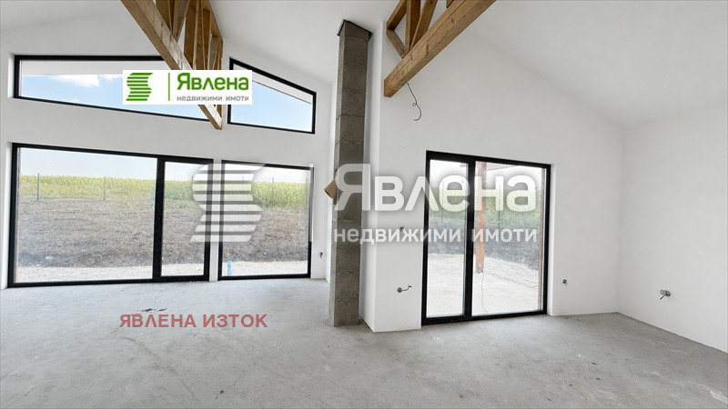 Продава КЪЩА, с. Хераково, област София област, снимка 2 - Къщи - 54479516