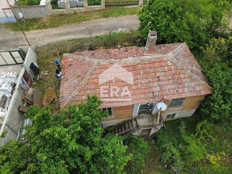 Продава КЪЩА, с. Зорница, област Варна, снимка 3 - Къщи - 54750429