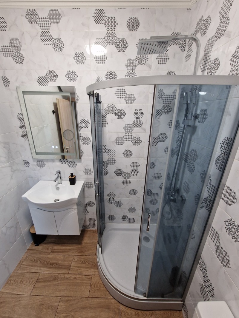 De vânzare  1 dormitor Plovdiv , Gagarin , 75 mp | 53474175 - imagine [9]