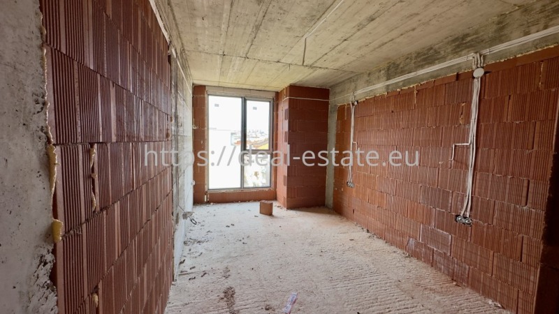 Продава 2-СТАЕН, гр. Благоевград, Широк център, снимка 2 - Апартаменти - 50226922