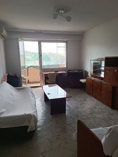 Продава 3-СТАЕН, гр. Карнобат, област Бургас, снимка 2 - Апартаменти - 52654801