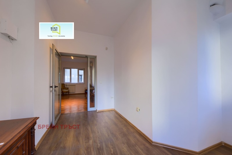 Продава МНОГОСТАЕН, гр. София, Яворов, снимка 12 - Апартаменти - 53175926