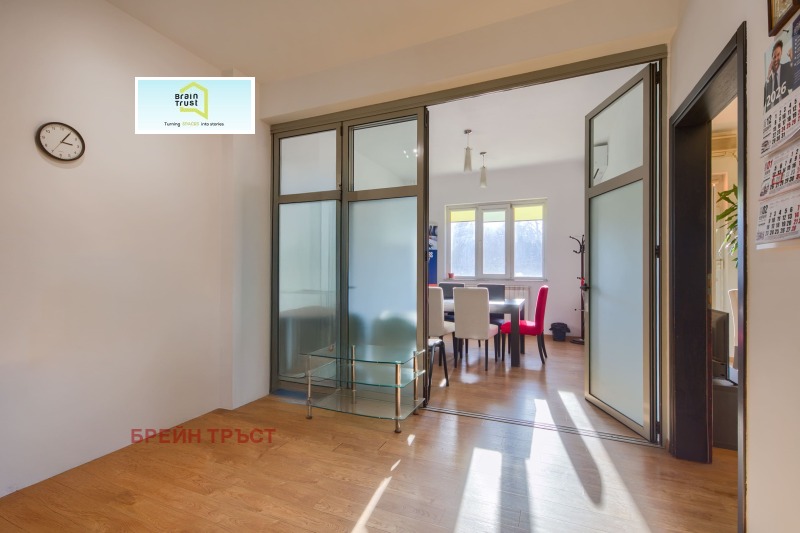 Продава МНОГОСТАЕН, гр. София, Яворов, снимка 2 - Апартаменти - 53175926