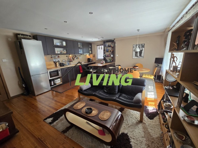 Продава  Етаж от къща град Пловдив , Прослав , 170 кв.м | 93107826 - изображение [2]
