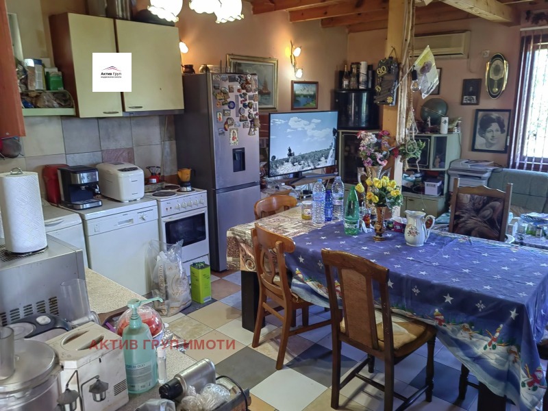 Продава КЪЩА, с. Кошарево, област Перник, снимка 8 - Къщи - 52165868