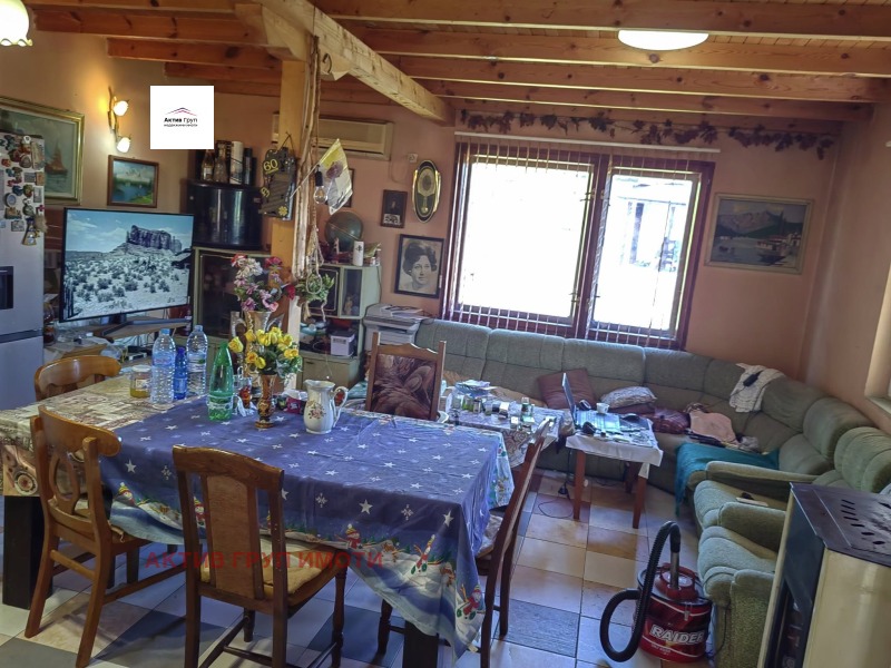 Продава КЪЩА, с. Кошарево, област Перник, снимка 6 - Къщи - 52165868