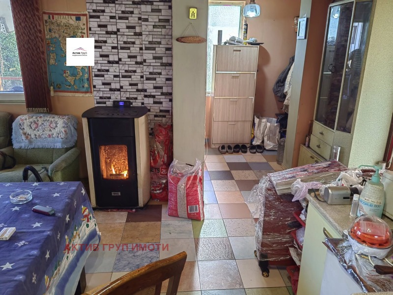 Продава КЪЩА, с. Кошарево, област Перник, снимка 7 - Къщи - 52165868