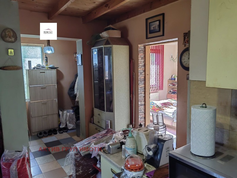 Продава КЪЩА, с. Кошарево, област Перник, снимка 4 - Къщи - 52165868